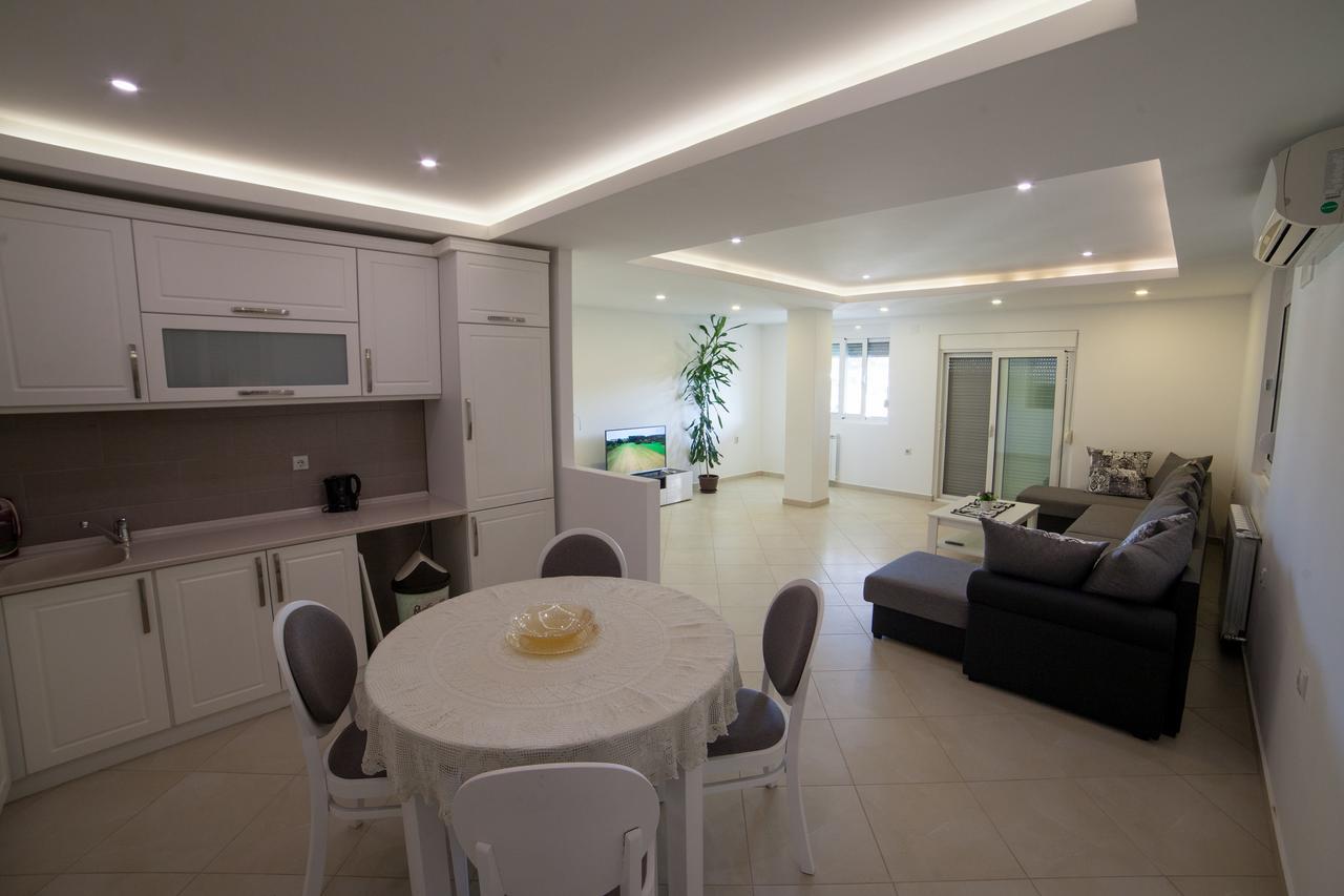 Apartments Rex Улцинь Экстерьер фото