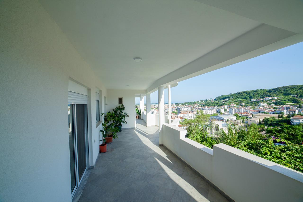 Apartments Rex Улцинь Экстерьер фото