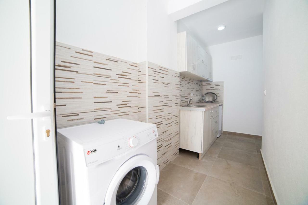 Apartments Rex Улцинь Экстерьер фото